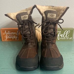 Men Ugg boots size 9.5